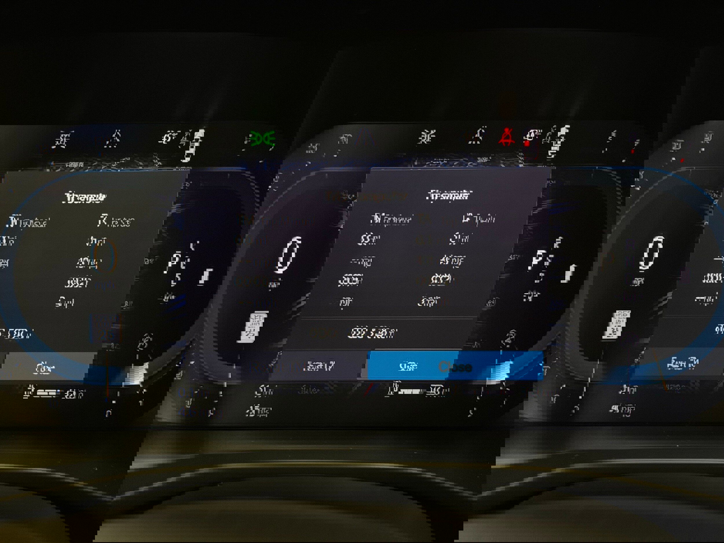 Certified 2025 Volvo XC40 B5 Plus image 21