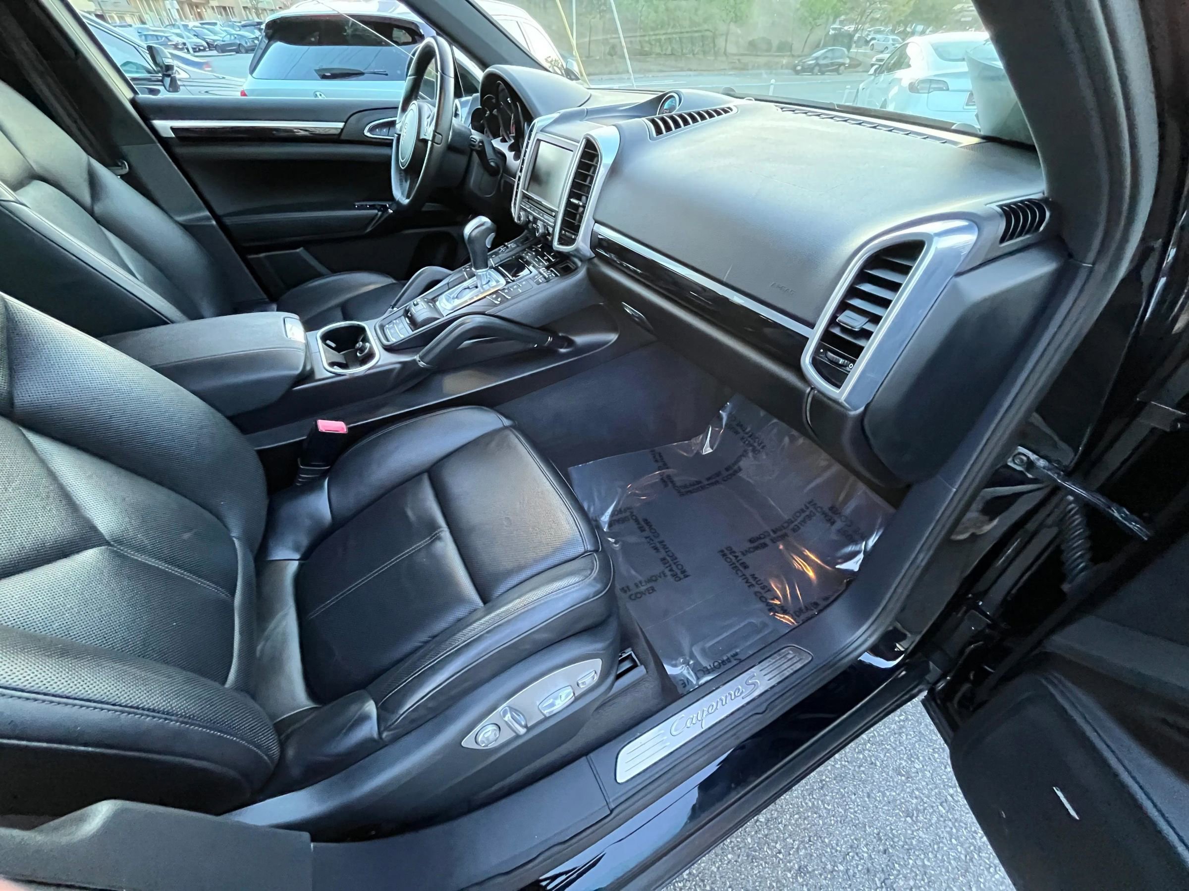 Used 2012 Porsche Cayenne S image 12