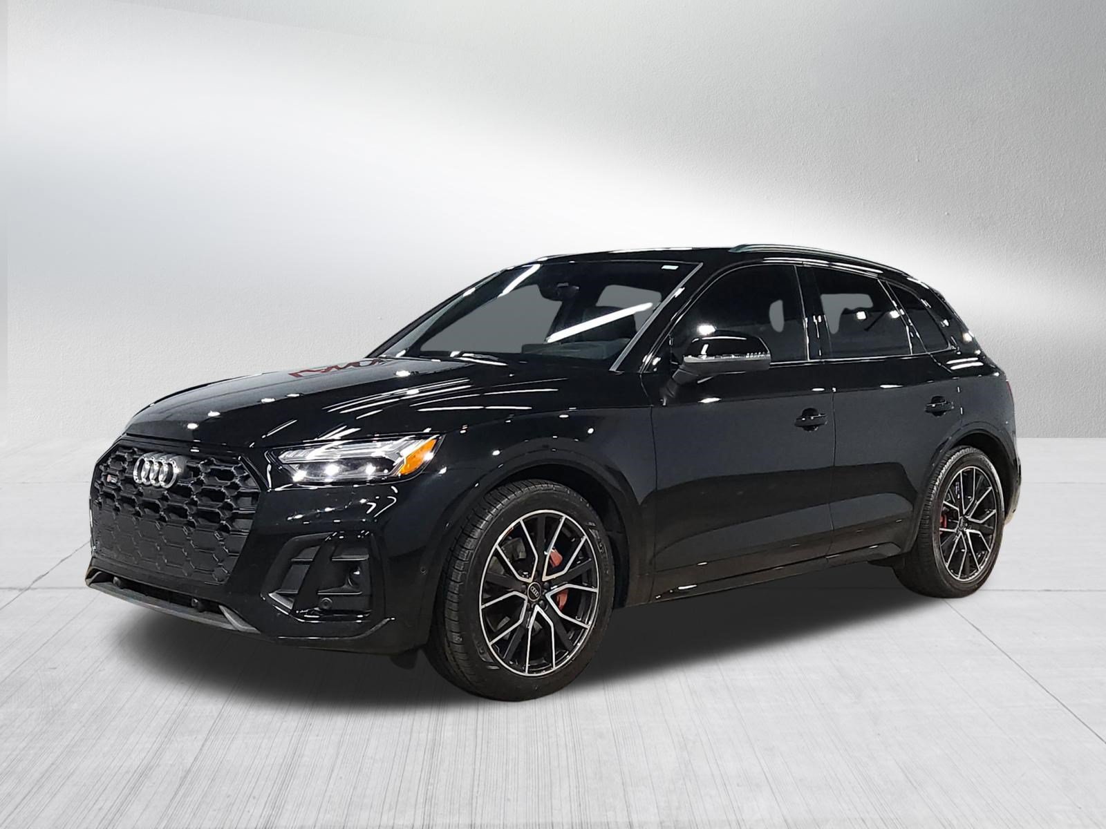 Certified 2024 Audi SQ5 Prestige AWD/4WD image 3