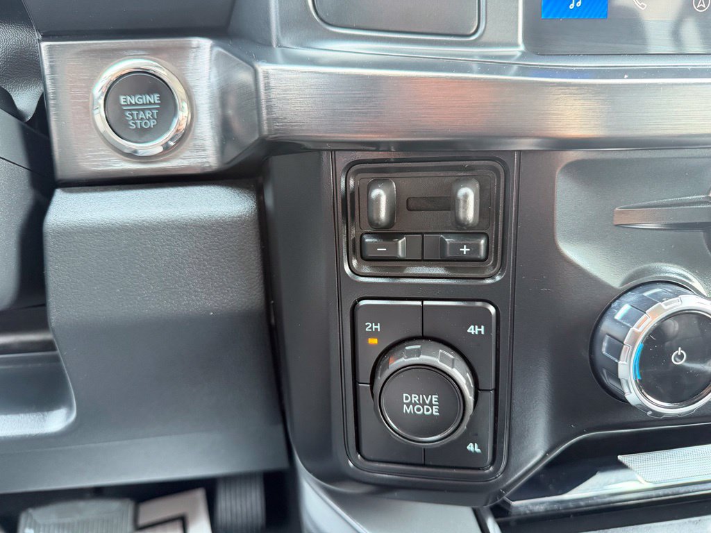 Used 2025 Ford F250 Lariat AWD/4WD image 37