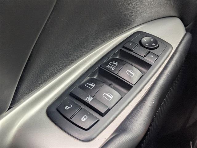 Used 2018 Dodge Journey SE w/ Blacktop Package image 21