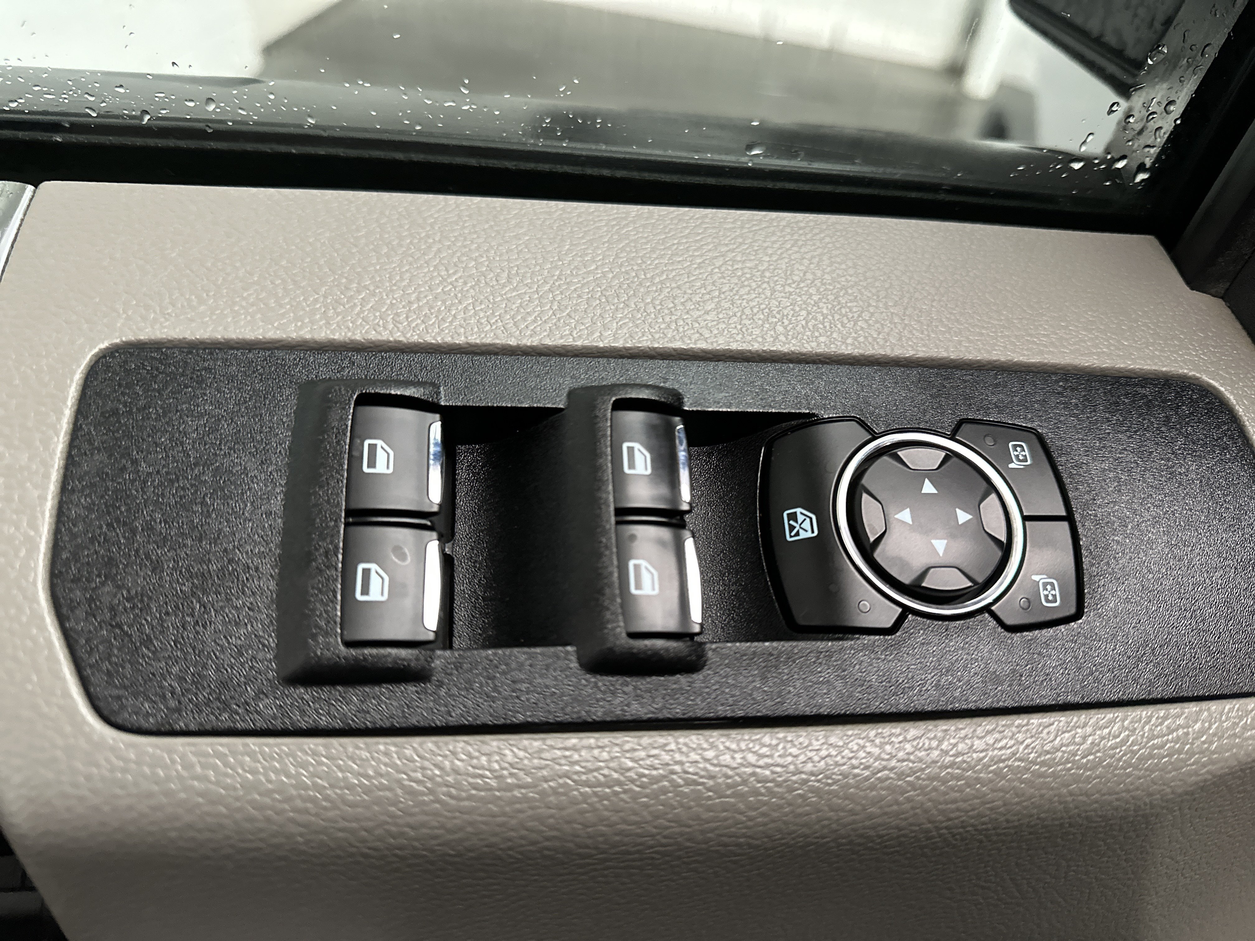 Used 2022 Ford F350 XLT AWD/4WD image 22