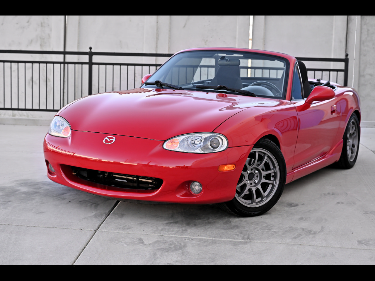 Used 2001 MAZDA MX-5 Miata