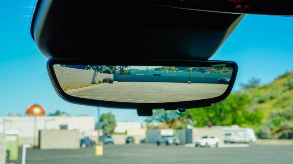 Certified 2021 Cadillac Escalade Premium Luxury image 25