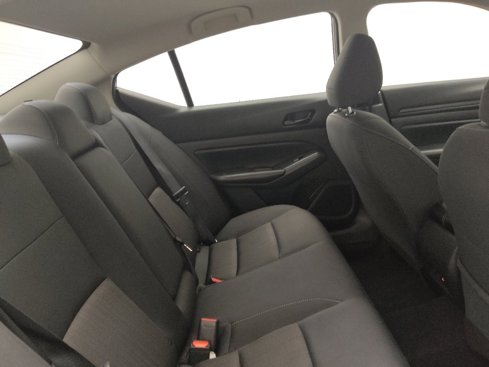 Used 2024 Nissan Altima 2.5 SV FWD image 19