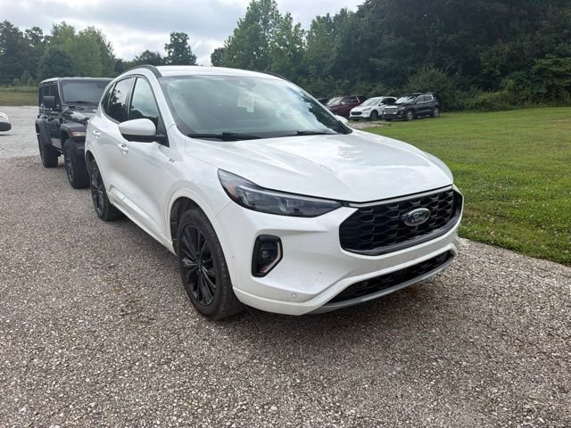 Used 2023 Ford Escape ST-Line Elite w/ Premium Technology Package AWD/4WD video 1