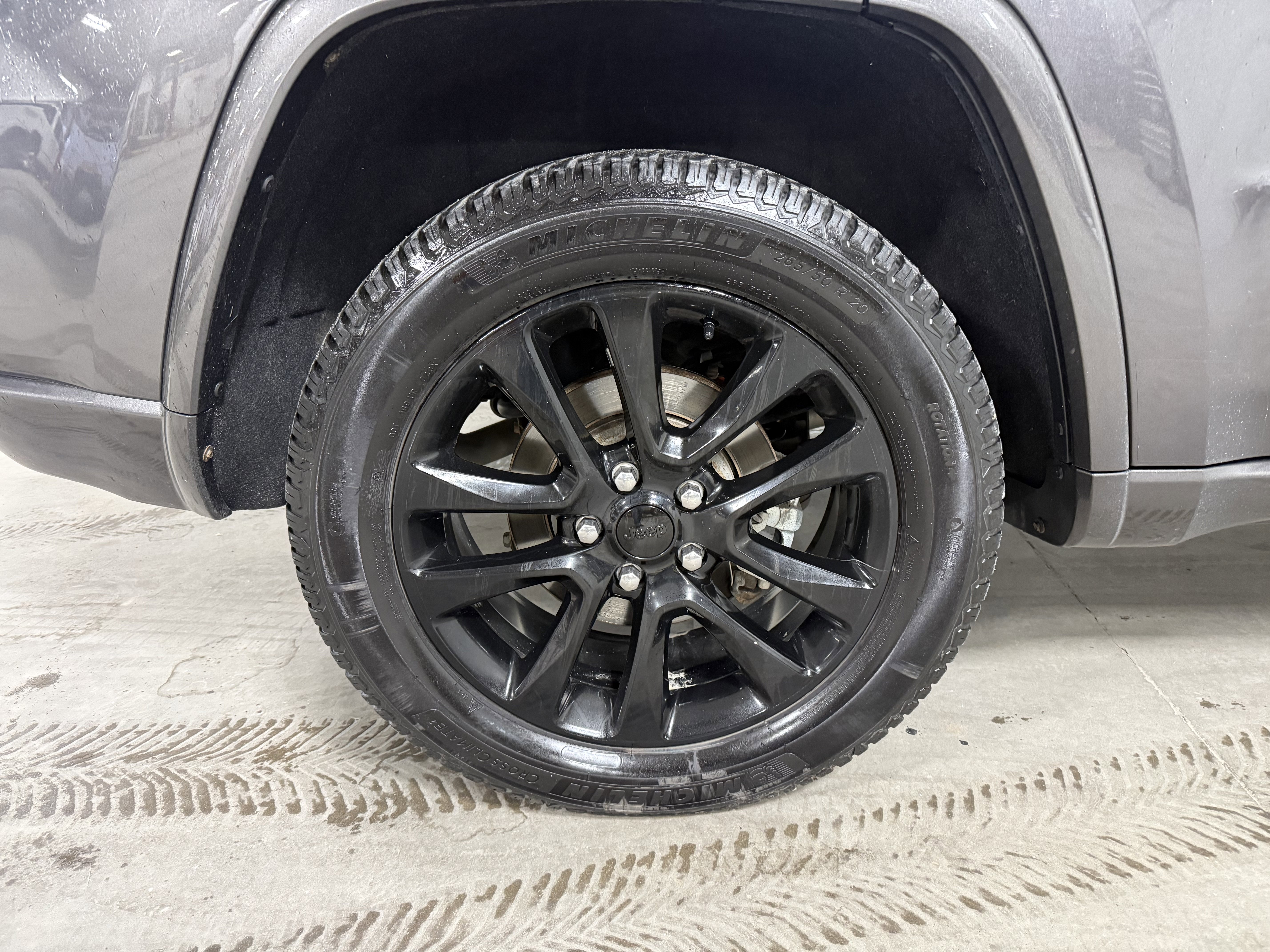 Used 2021 Jeep Grand Cherokee Laredo X RWD image 8