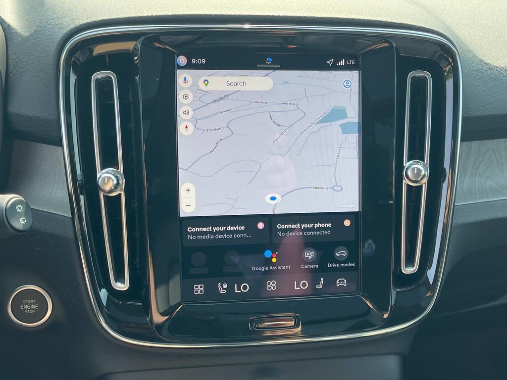 New 2026 Volvo XC40 B5 Plus w/ Protection Package Premier image 22