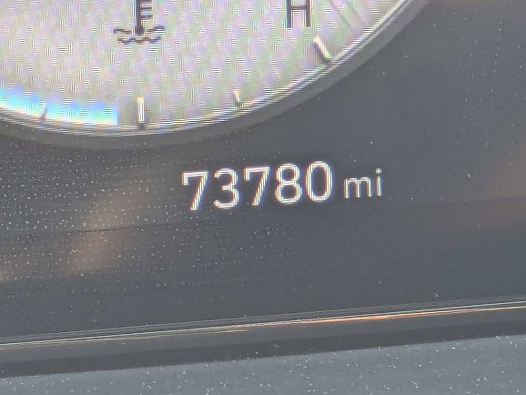 Used 2023 Hyundai Santa Cruz Limited w/ Cargo Package image 33