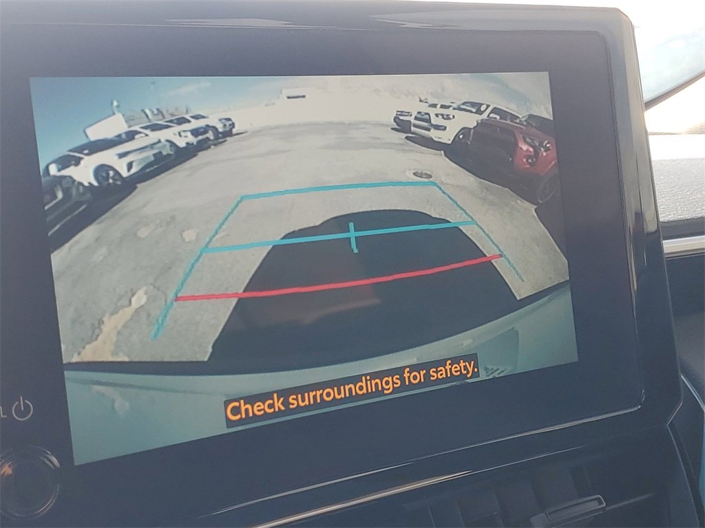 Certified 2023 Toyota Corolla Cross SE image 9