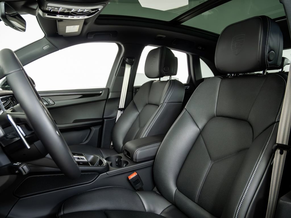 New 2026 Porsche Macan S image 5