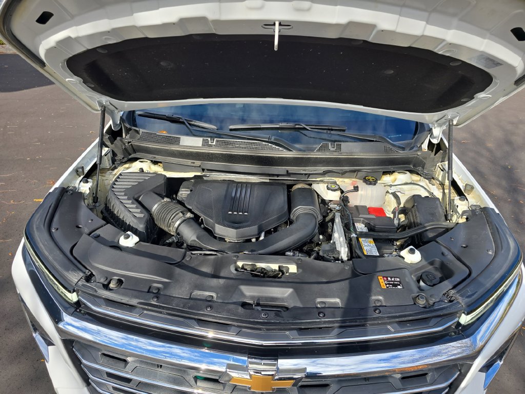 Used 2025 Chevrolet Traverse LT w/ LPO, Floor Liner Package AWD/4WD image 32