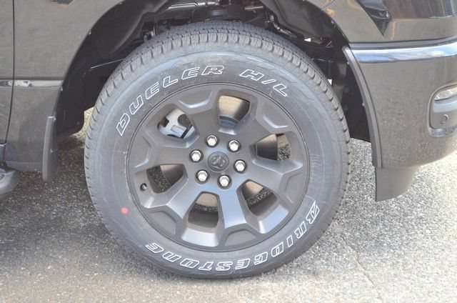 New 2026 RAM 1500 Express AWD/4WD image 10