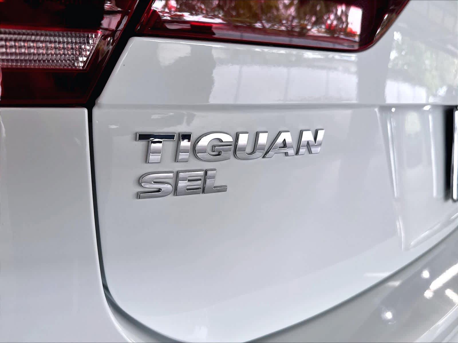 Used 2018 Volkswagen Tiguan SEL Premium AWD/4WD image 27