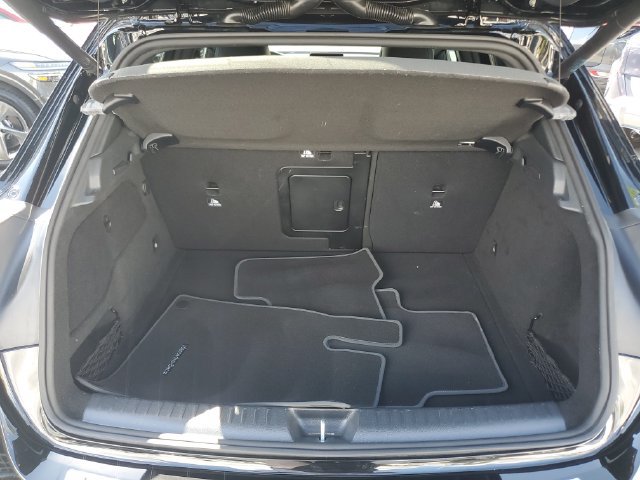 Used 2019 Mercedes-Benz GLA 250 4MATIC image 29