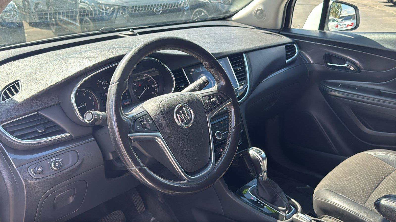 Used 2020 Buick Encore Preferred FWD image 19