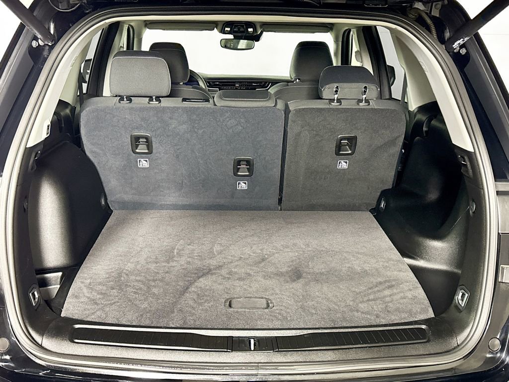 Used 2023 Jeep Grand Cherokee Laredo w/ Luxury Tech Group I image 20