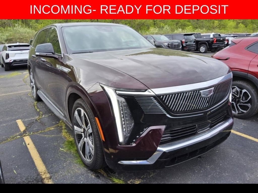 Used 2025 Cadillac Escalade IQ Luxury 2 w/ LPO, Premium Carpet Package AWD/4WD image 9
