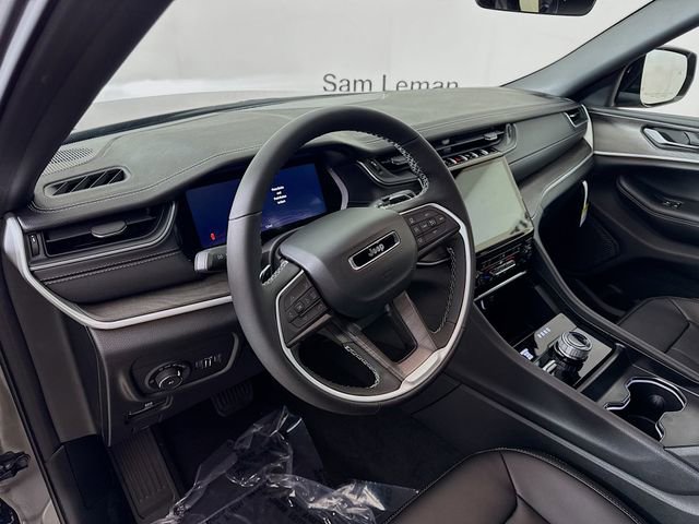 New 2025 Jeep Grand Cherokee L Limited image 9