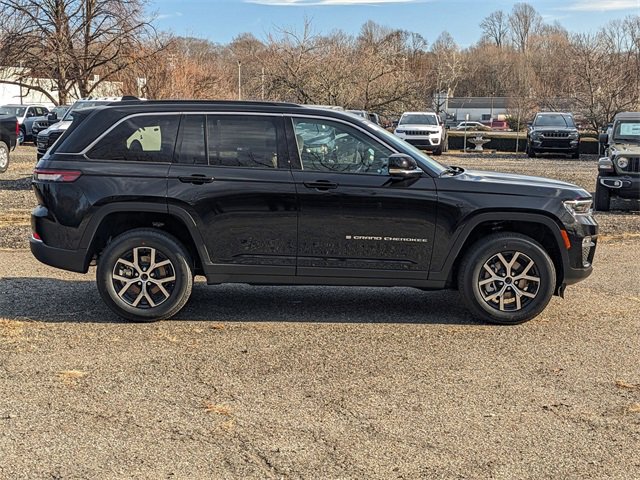New 2025 Jeep Grand Cherokee Limited image 2