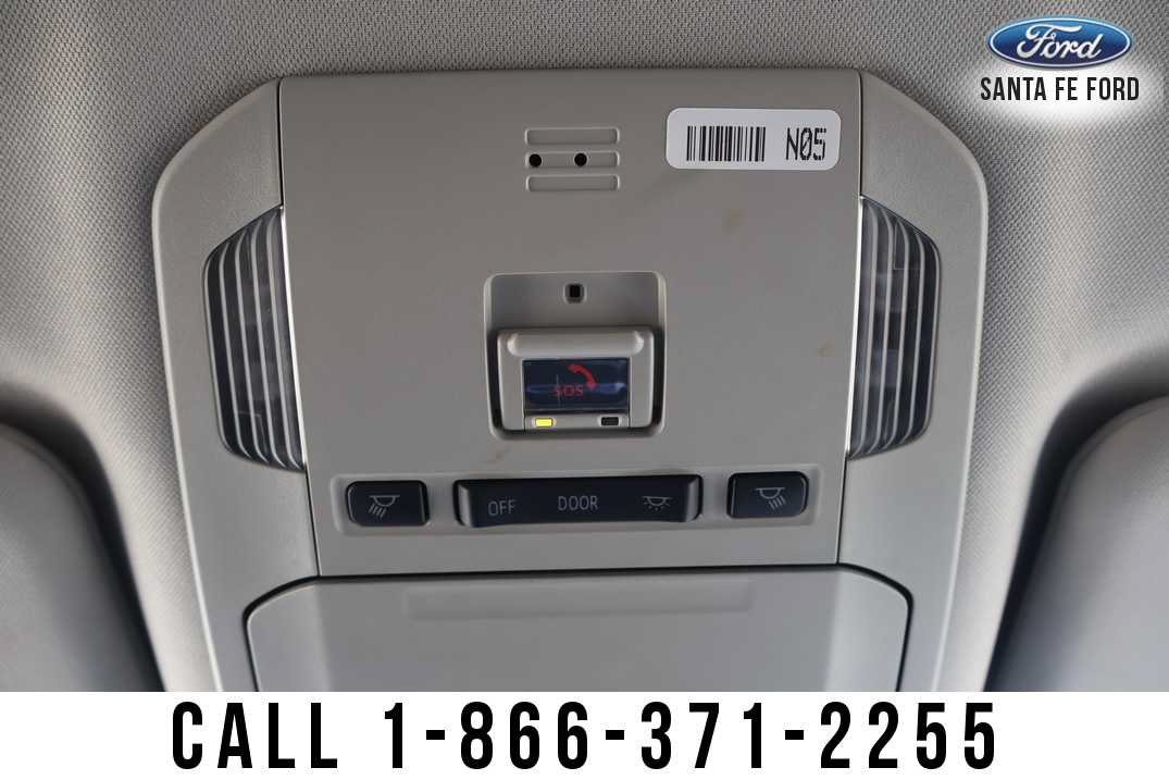 Used 2023 Toyota Highlander LE AWD/4WD image 44