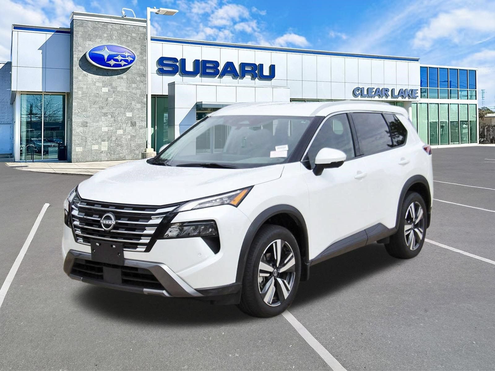 Used 2024 Nissan Rogue SL FWD image 3
