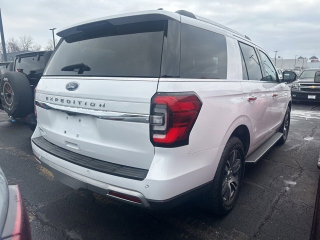 Used 2023 Ford Expedition Limited image 9