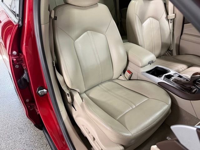 Used 2015 Cadillac SRX Premium AWD/4WD image 23