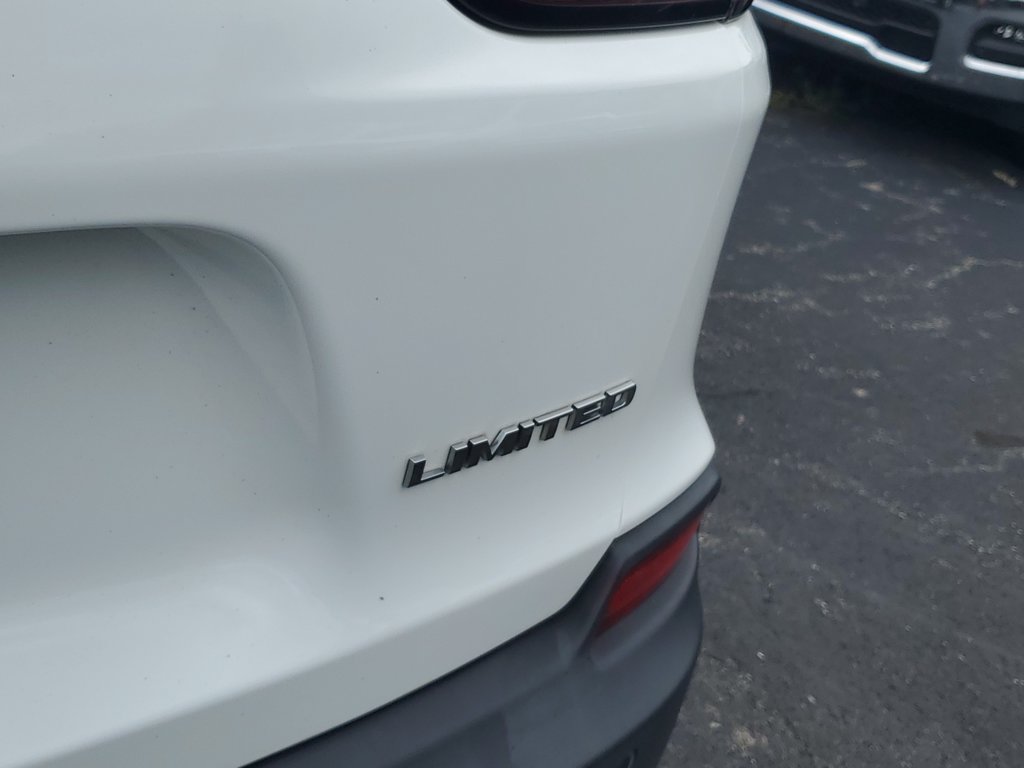 Certified 2019 Jeep Cherokee Limited w/ Luxury Group FWD image 7