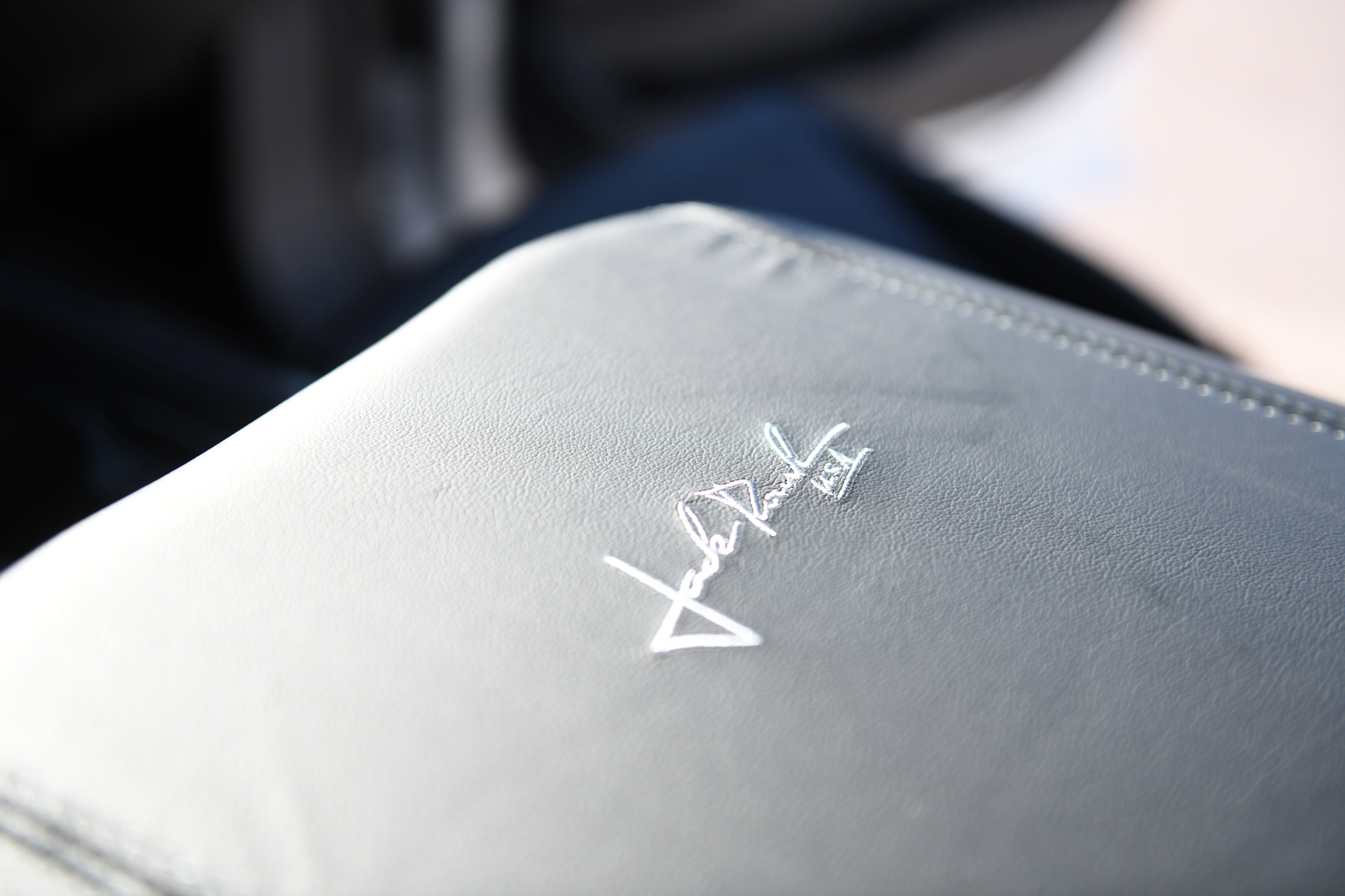 New 2026 Ford F250 Lariat w/ Black Appearance Package image 39