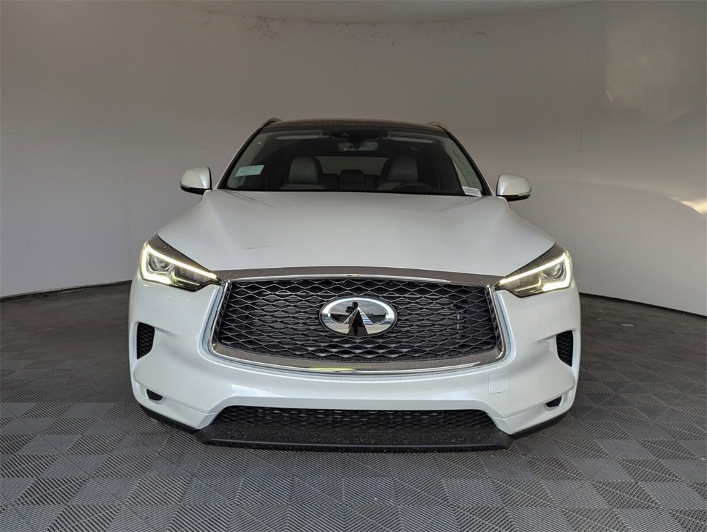 New 2025 INFINITI QX50 Luxe image 3