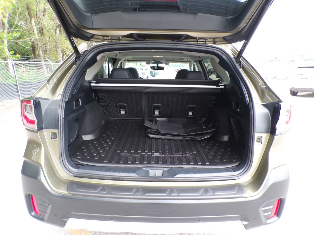 Used 2022 Subaru Outback Limited XT AWD/4WD image 17