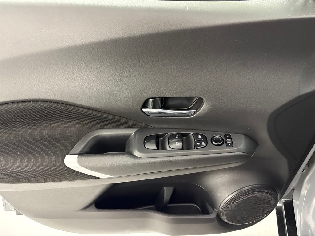 Used 2022 Nissan Kicks SV FWD image 23