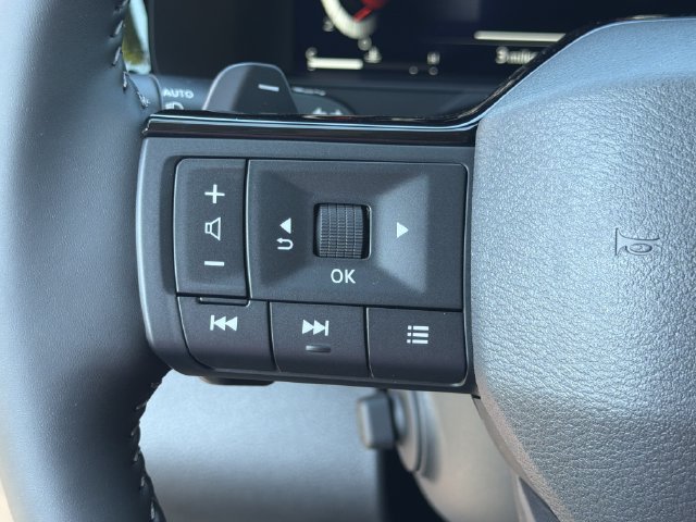 New 2026 Nissan Pathfinder Platinum AWD/4WD image 29