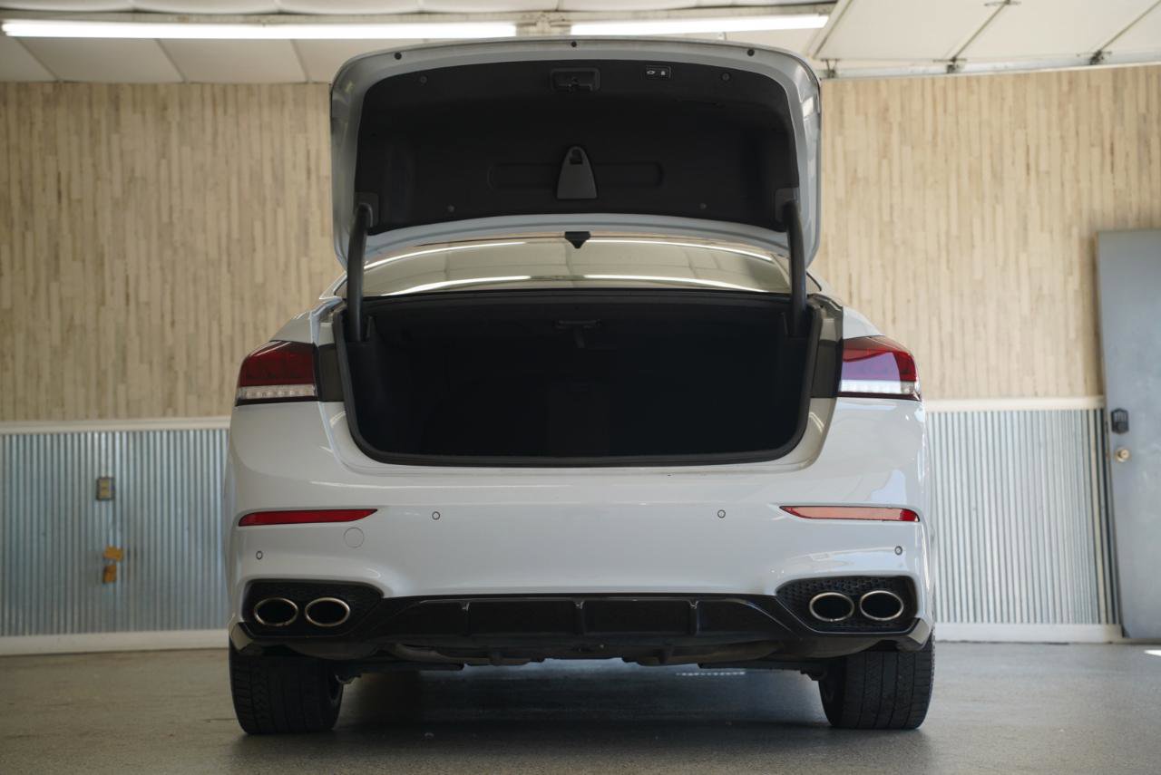 Used 2018 Genesis G80 3.3T Sport RWD image 40