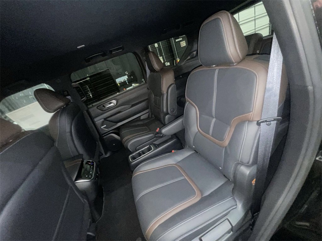 New 2026 Nissan Armada SL image 22