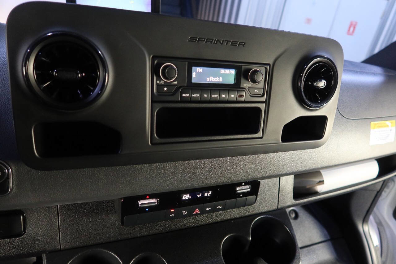 Used 2020 Mercedes-Benz Sprinter 2500 w/ Driver Convenience Package image 24