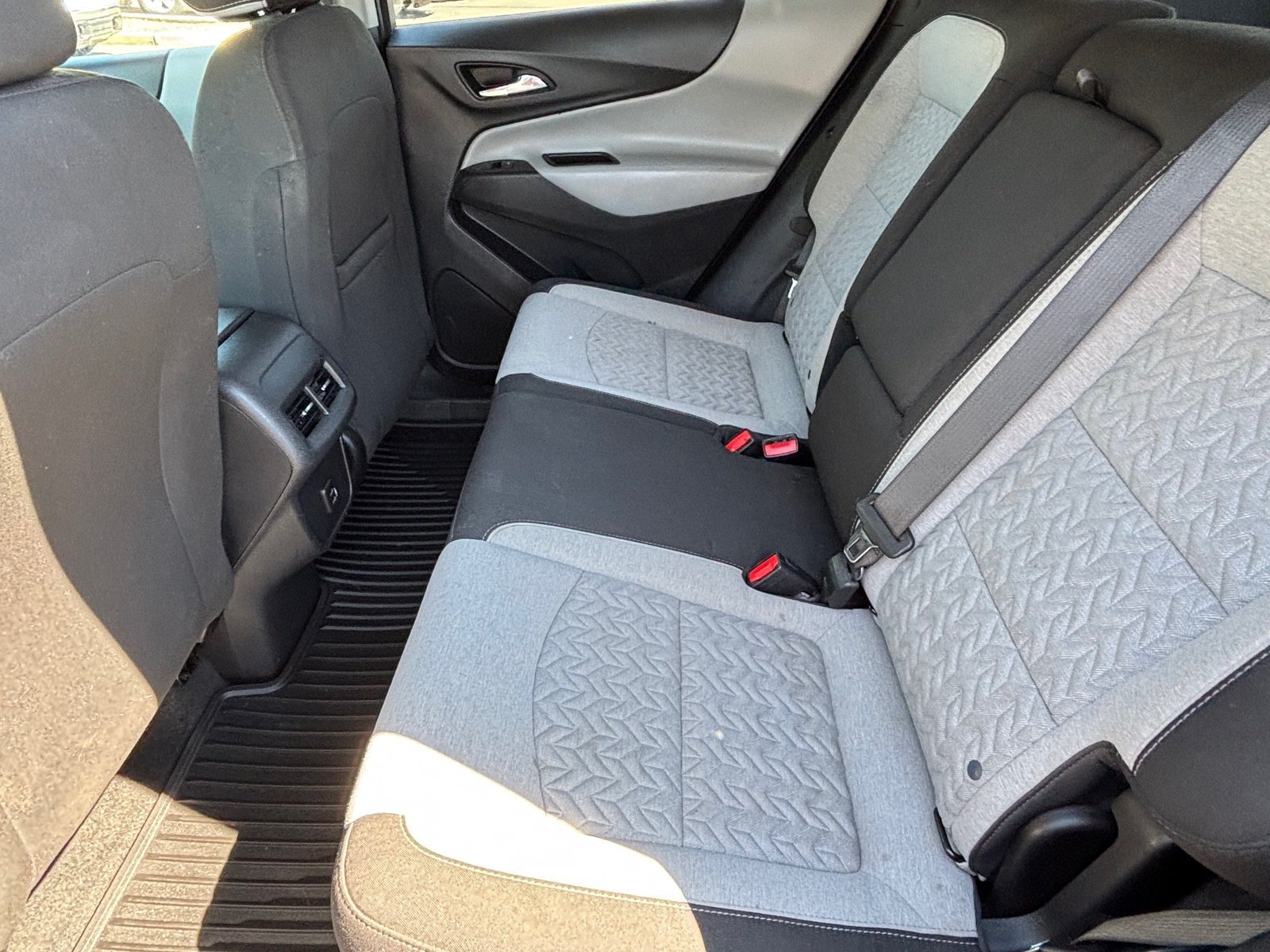 Used 2023 Chevrolet Equinox LS w/ LS Convenience Package FWD image 28