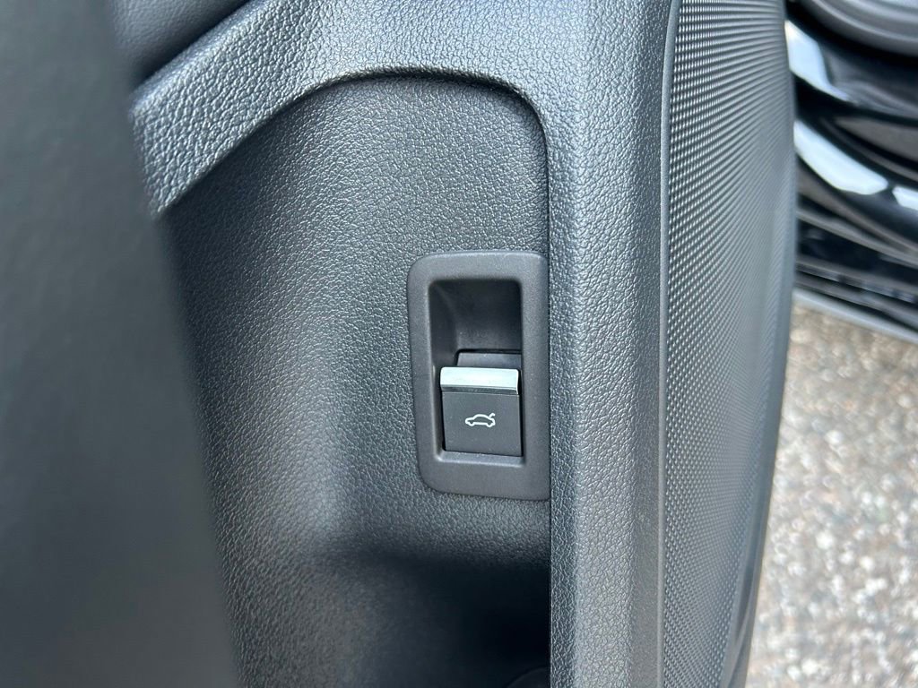 Used 2023 Audi A4 2.0T Premium image 20