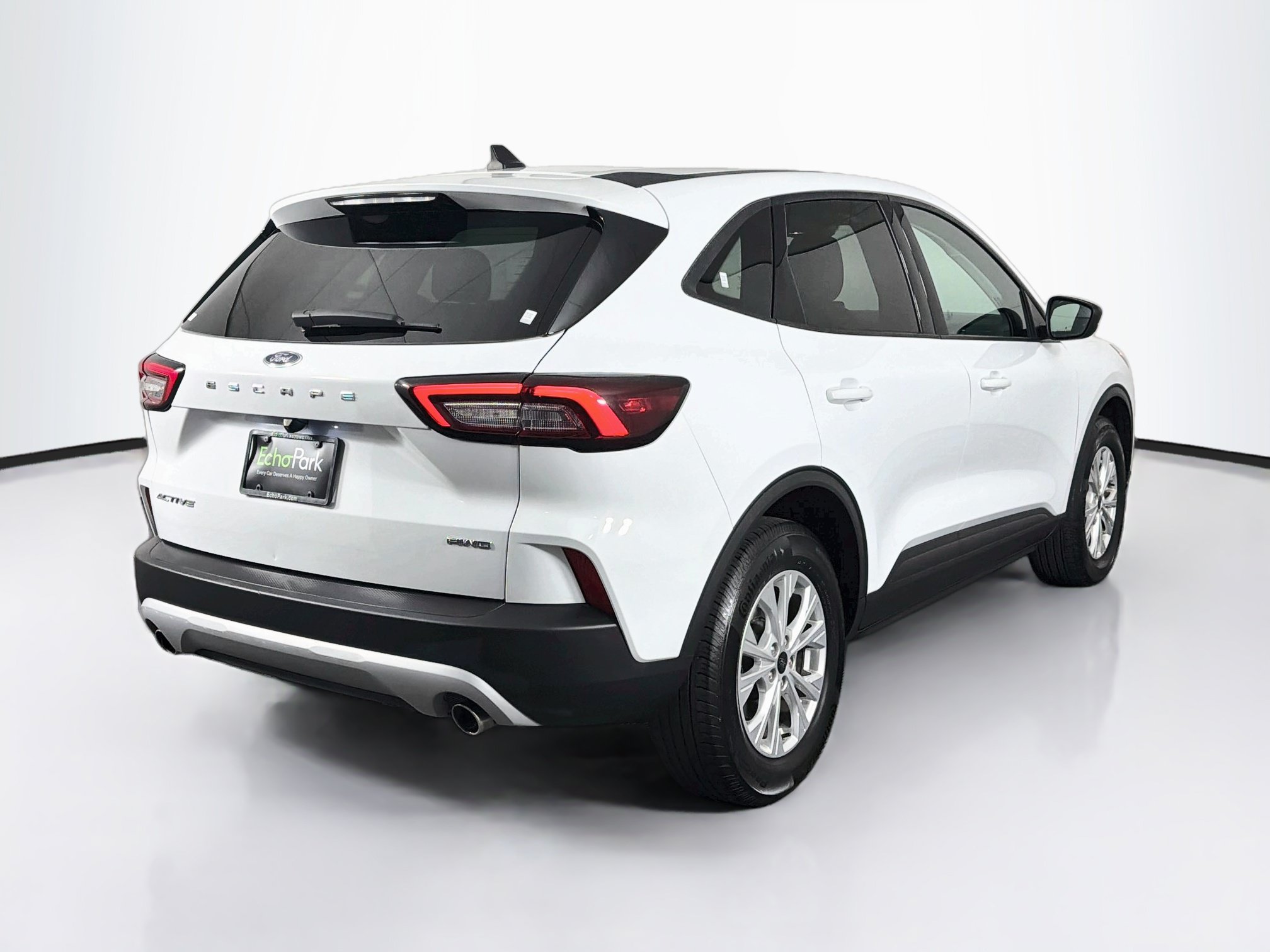 Used 2025 Ford Escape Active AWD/4WD image 9