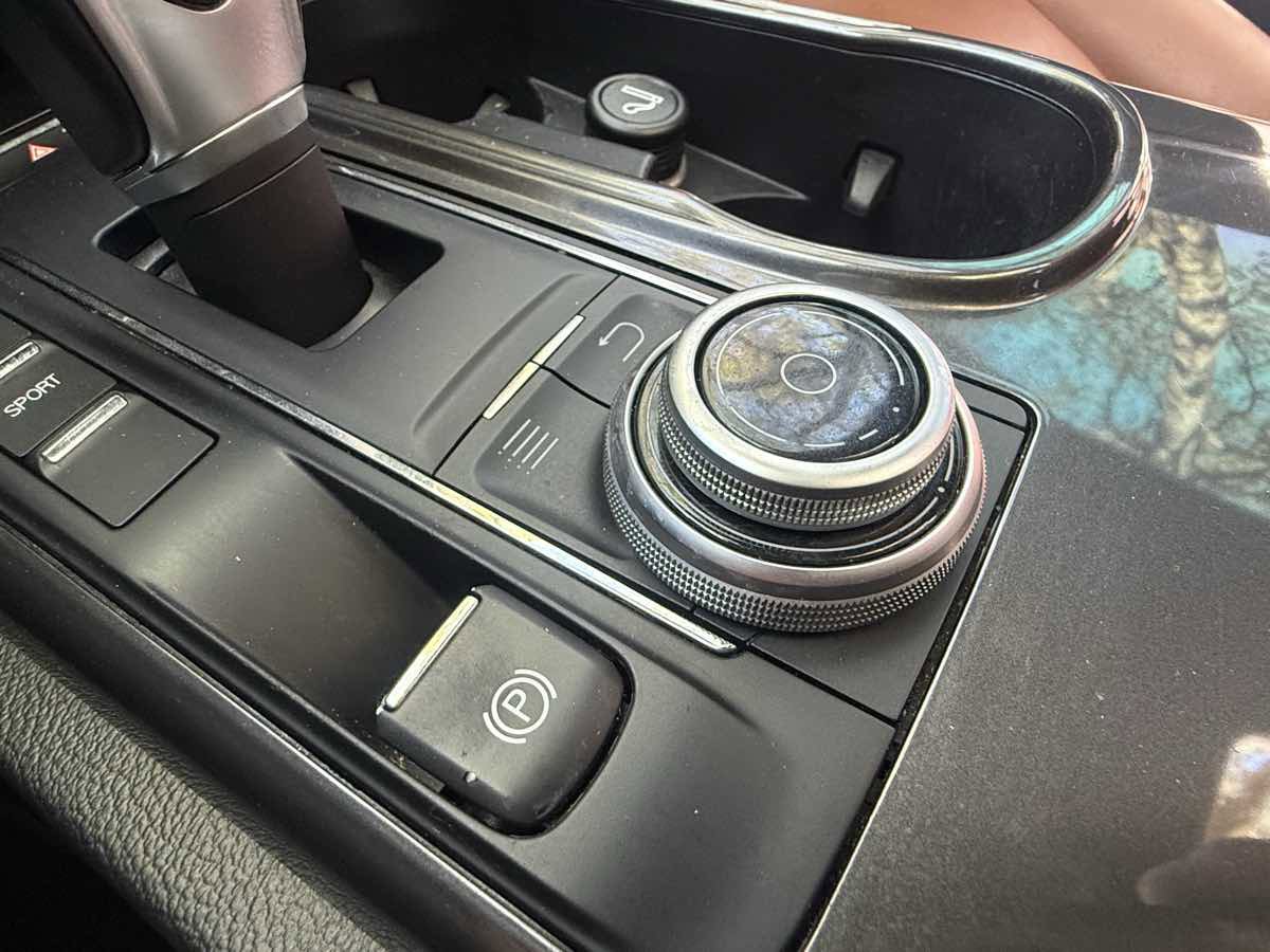 Used 2018 Maserati Ghibli image 20