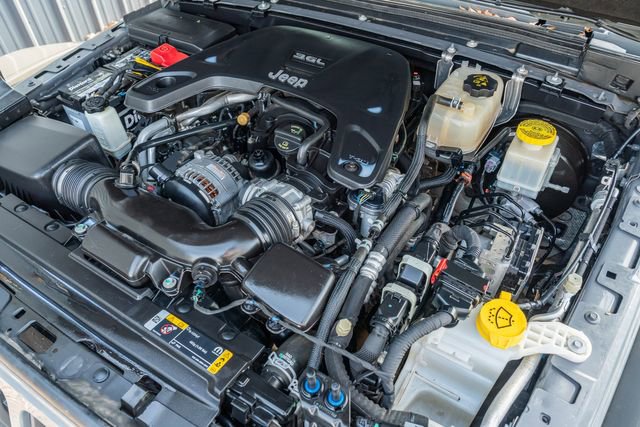 Used 2021 Jeep Gladiator Rubicon image 15