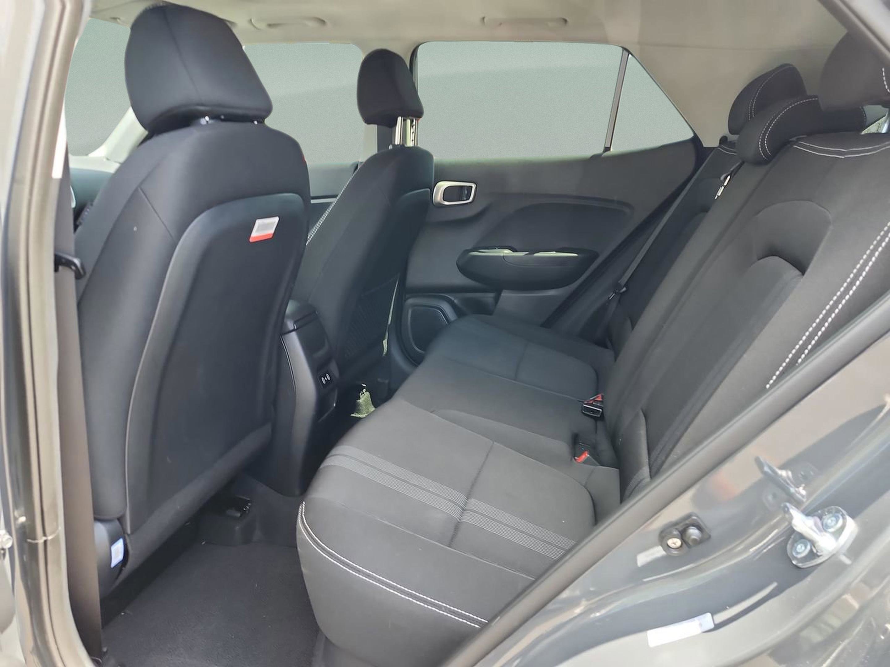 Certified 2026 Hyundai Venue SEL FWD image 16
