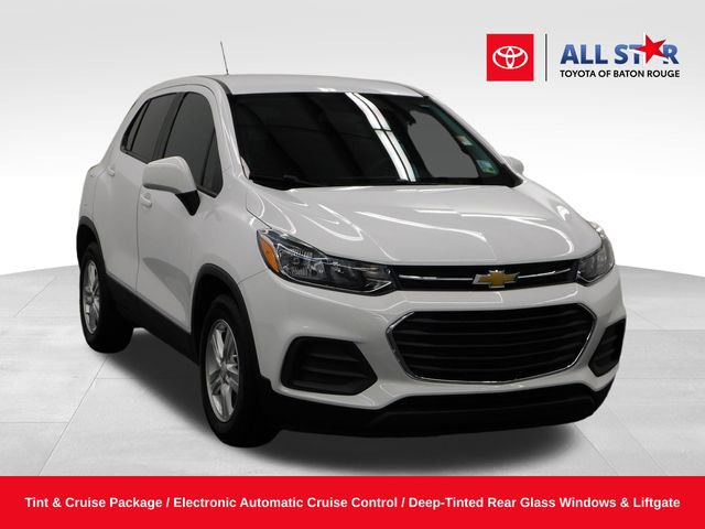 Used 2022 Chevrolet Trax LS w/ Tint and Cruise Package image 1