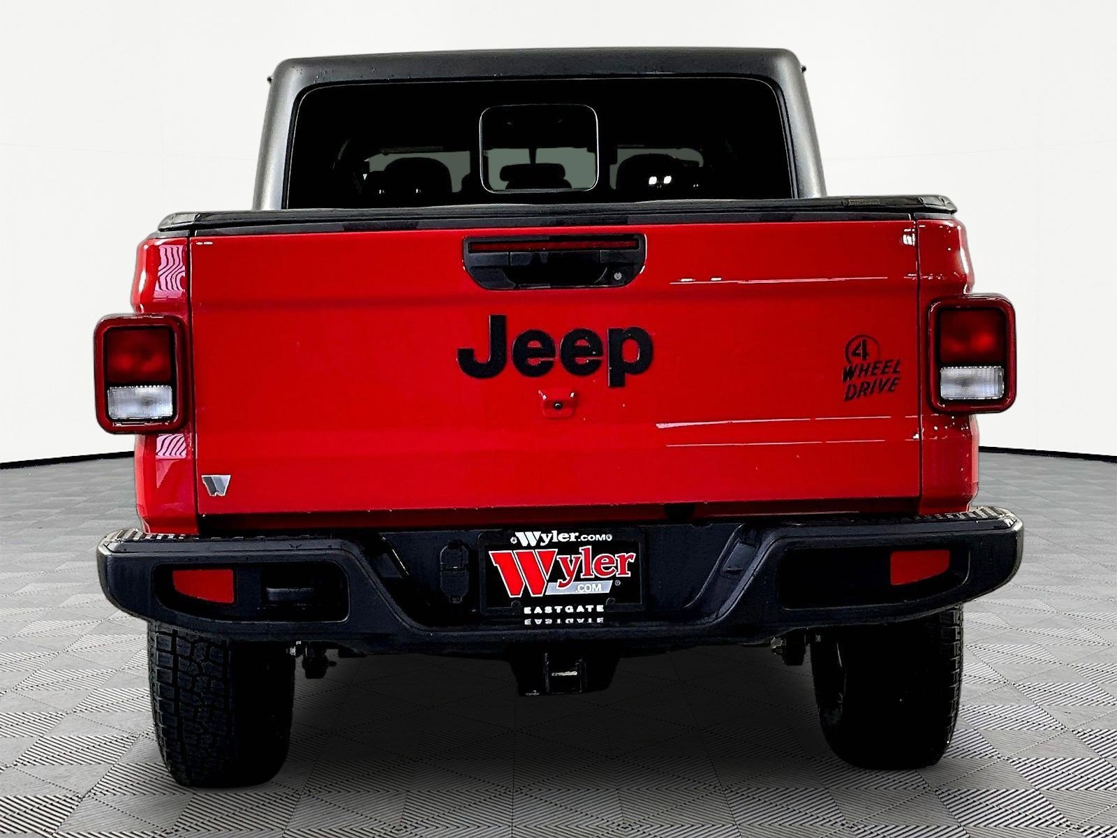 Used 2023 Jeep Gladiator Sport AWD/4WD image 5