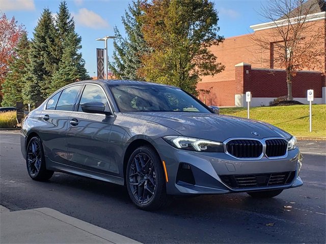 New 2026 BMW 330i xDrive Sedan w/ Convenience Package image 3