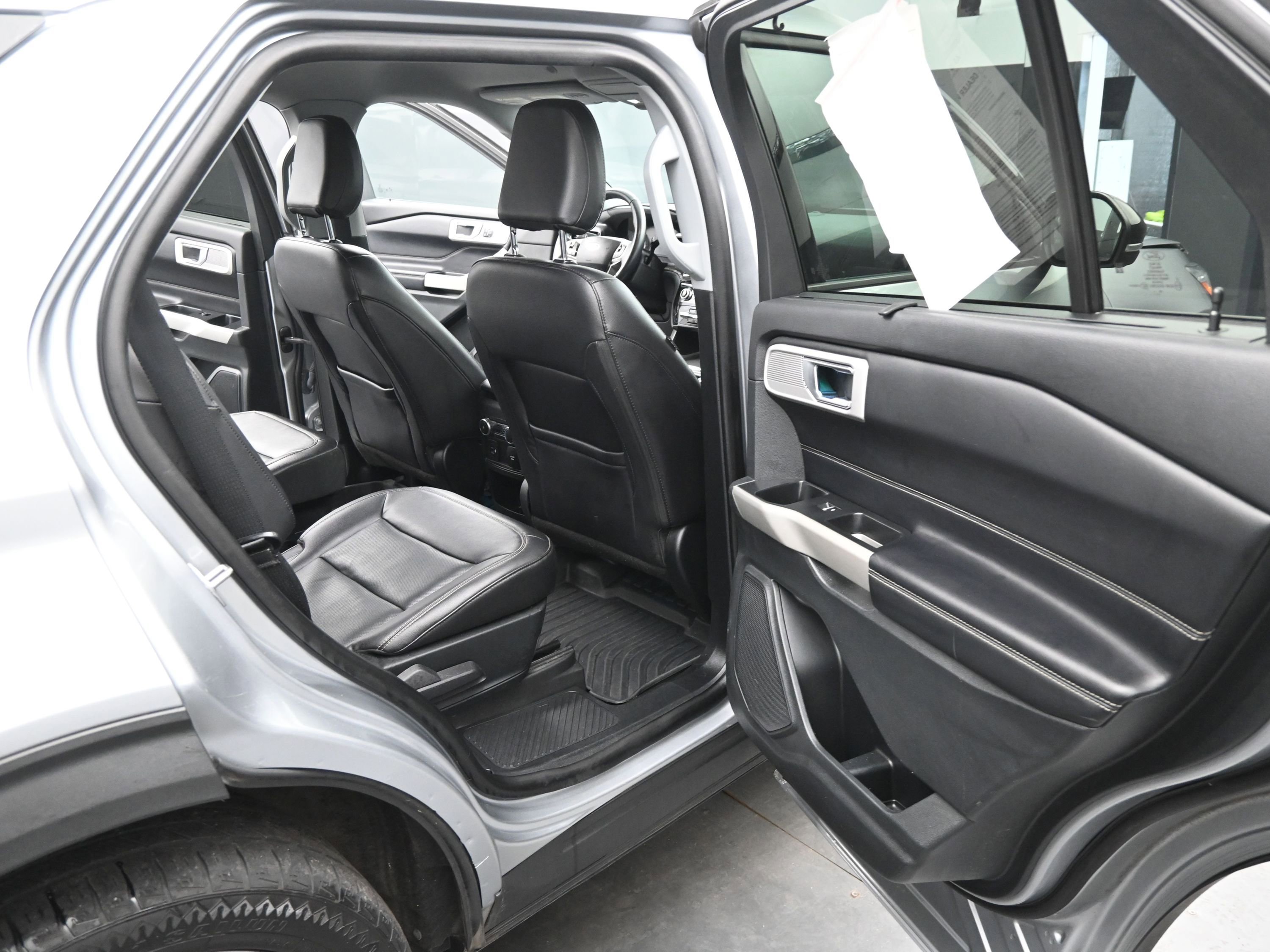 Used 2021 Ford Explorer Limited w/ Equipment Group 301A image 20