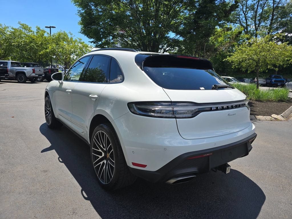 Used 2023 Porsche Macan AWD/4WD image 6