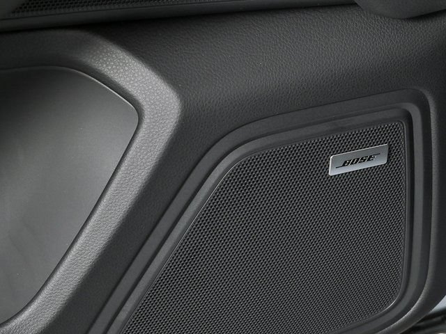 Certified 2026 Porsche Macan AWD/4WD image 7