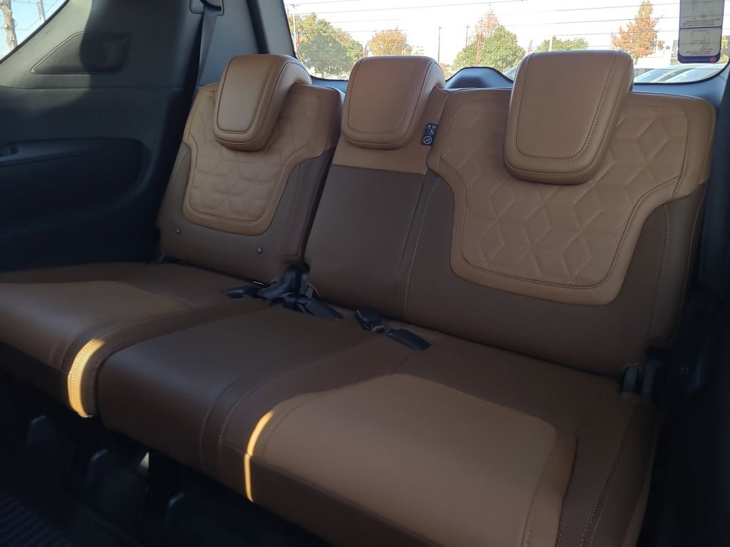 New 2026 Nissan Armada Platinum Reserve image 10